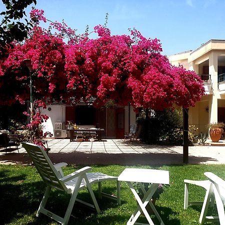 La Depandance Di Villa Rosa Locazioni Brevi Mondello Luaran gambar
