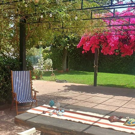 La Depandance Di Villa Rosa Locazioni Brevi Mondello Luaran gambar