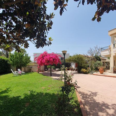 La Depandance Di Villa Rosa Locazioni Brevi Mondello Luaran gambar